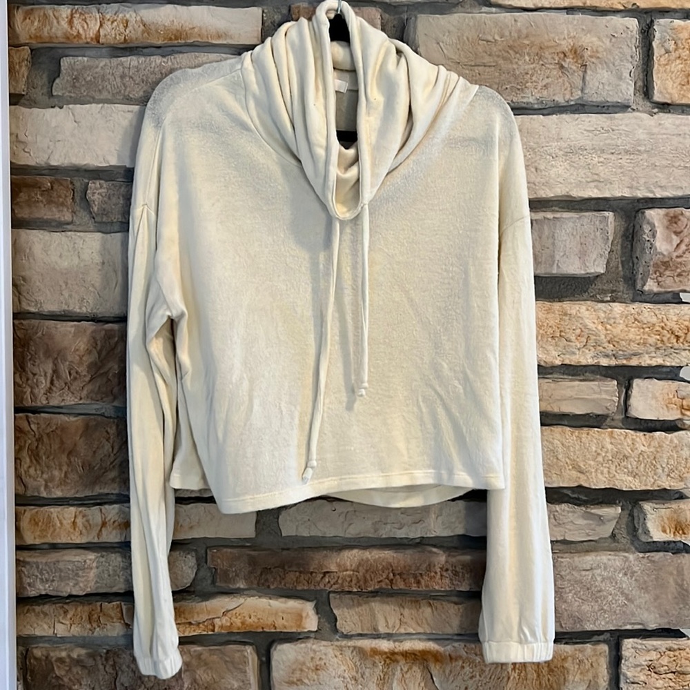 BP Crop Cowl Neck